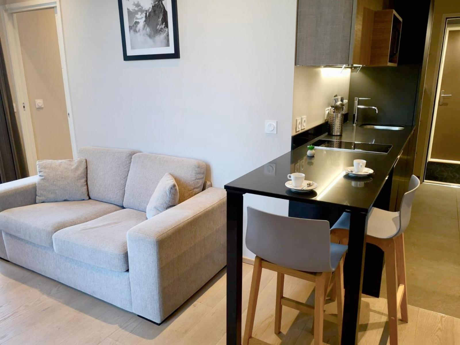 Saint Enogat Apartment *